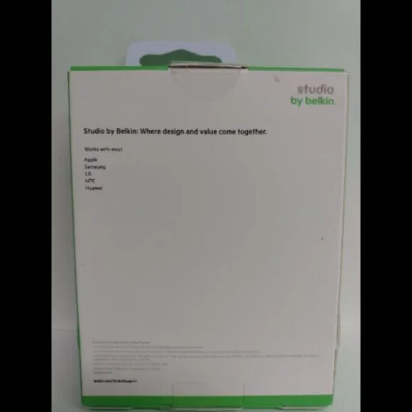 Studio by Belkin universal 2 port charge-New in Box - Picture 2 of 4